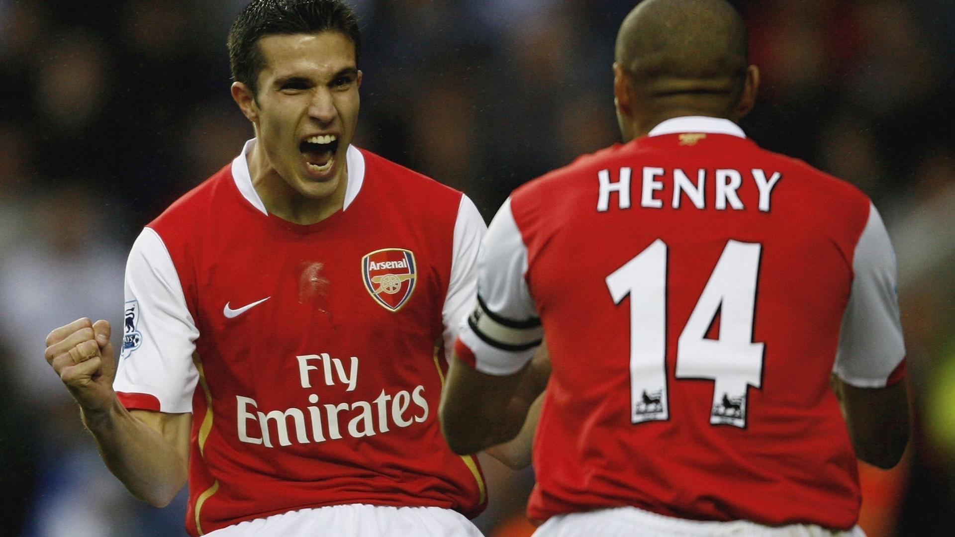 英超争冠白热化，曼城、阿森纳、利物浦三强鼎立，冲刺阶段悬念迭起