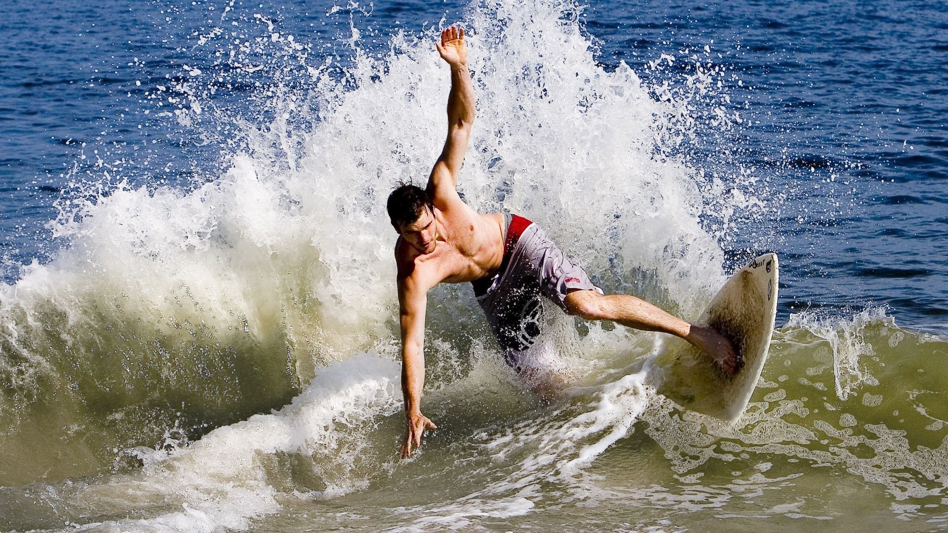 2024年上海国际马拉松赛圆满落幕，肯尼亚选手打破赛会纪录